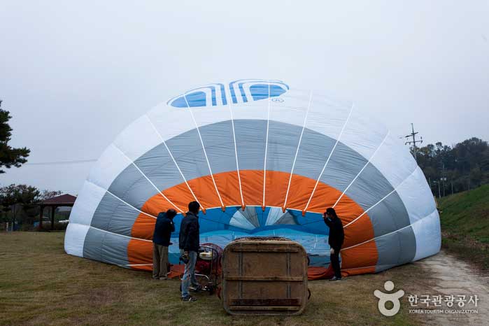 Hot air balloon - Icheon, South Korea (https://codecorea.github.io)