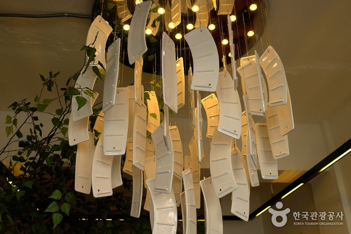 櫥櫃陶瓷吊燈 - 韓國首爾瑞草區 (https://codecorea.github.io)