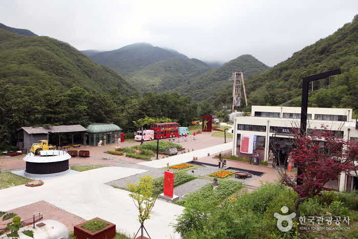 Samtan Art Mine ha renacido como un espacio de arte - Jeongseon-gun, Gangwon, Corea del Sur (https://codecorea.github.io)