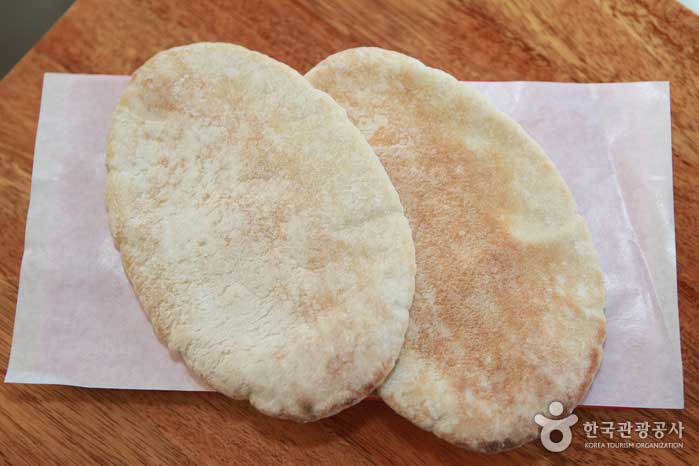 不含添加劑的空心麵包，皮塔餅 - 韓國首爾中區 (https://codecorea.github.io)