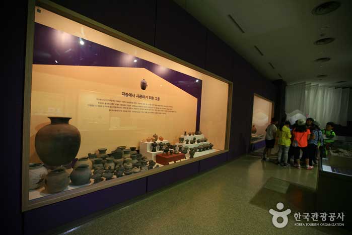 Espacio de exposición del museo Changnyeong - Changnyeong-gun, Gyeongnam, Corea (https://codecorea.github.io)
