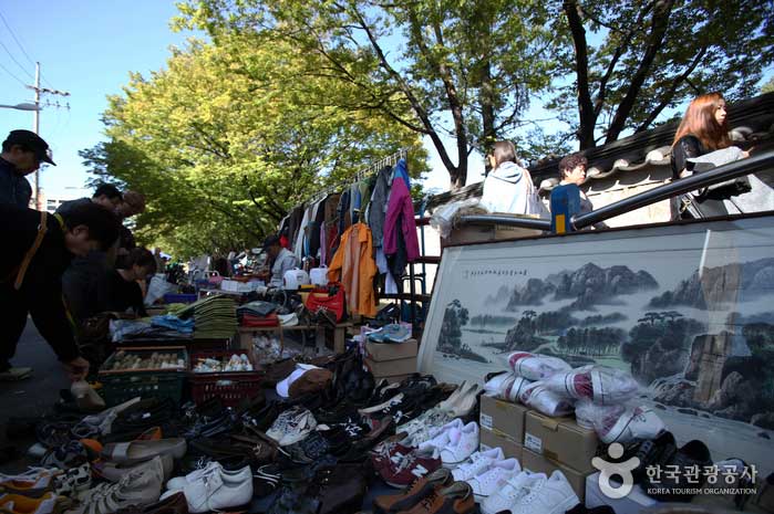 Les marchés et les ruelles de Changsin-dong et Sungin-dong ressuscitent en tant que rues culturelles - Jongno-gu, Séoul, Corée (https://codecorea.github.io)