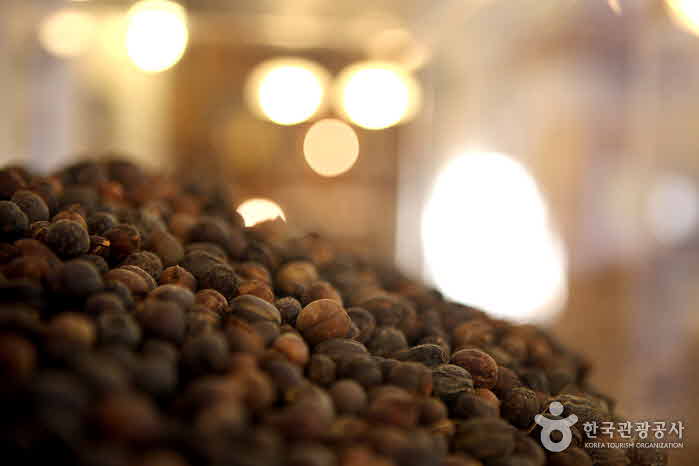 Espace mystérieux où les cerises de café accueillent d'abord - Suseong-gu, Daegu, Corée du Sud (https://codecorea.github.io)