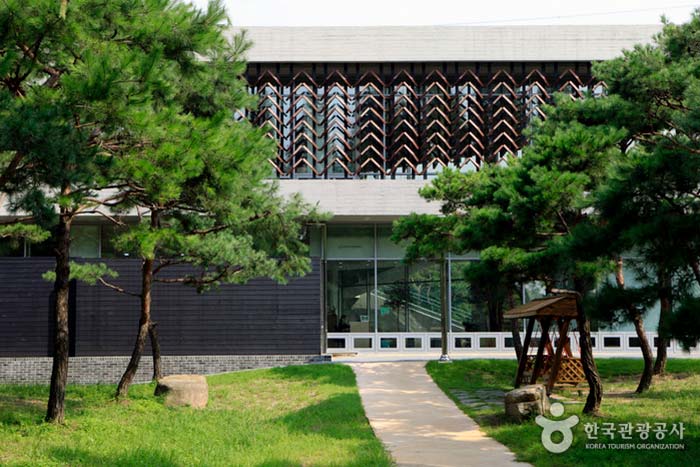 Incheon Grand Park Holzkultur-Erlebniszentrum Mokyeon-ri - N. (https://codecorea.github.io)