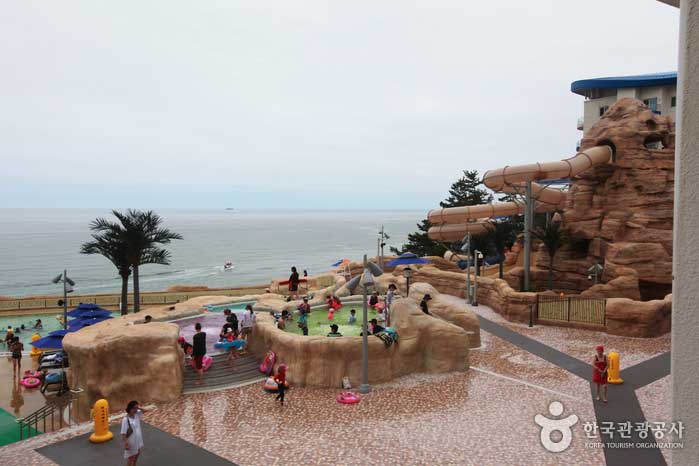 Samcheok Sol Beach Aqua World - Samcheok, Gangwon, Südkorea (https://codecorea.github.io)