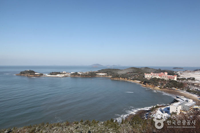 Playa Gyeokpo vista desde la parte superior del pollo - Buan-gun, Jeonbuk, Corea (https://codecorea.github.io)