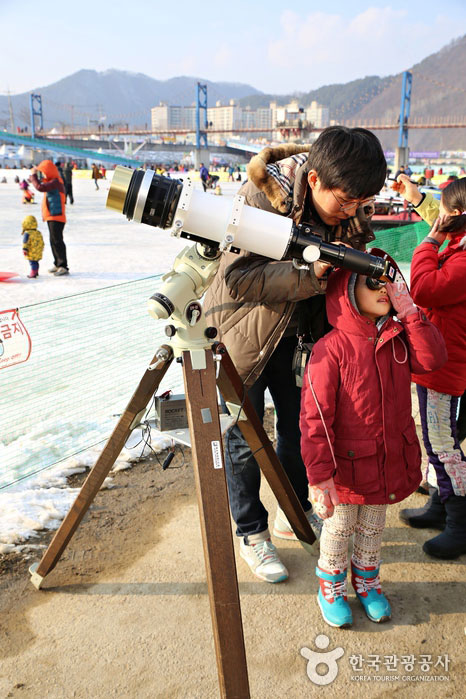Enjoy astronomical experience at the Mountain Trout Festival - Hwacheon-gun, Gangwon-do, Korea (https://codecorea.github.io)
